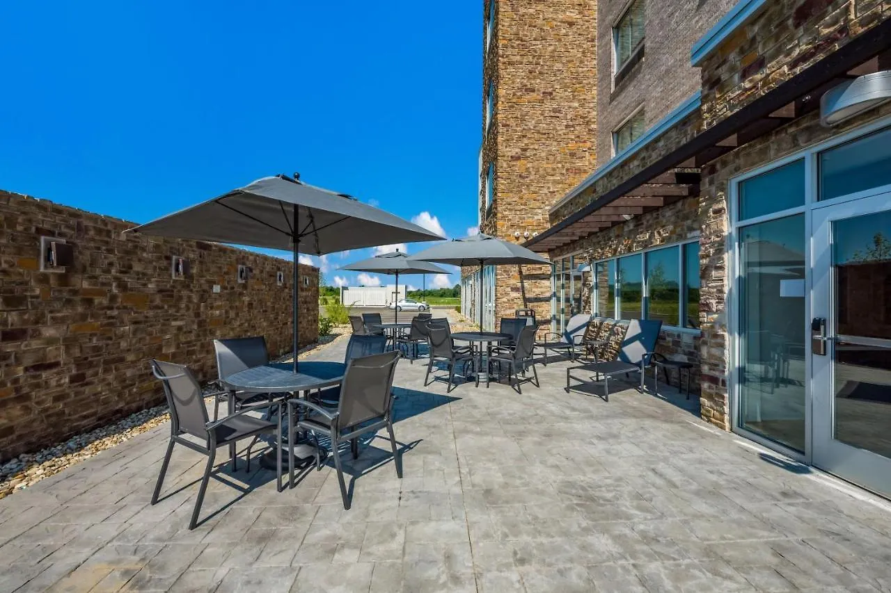 Fairfield By Marriott Inn & Suites Columbus Canal Winchester 2*,